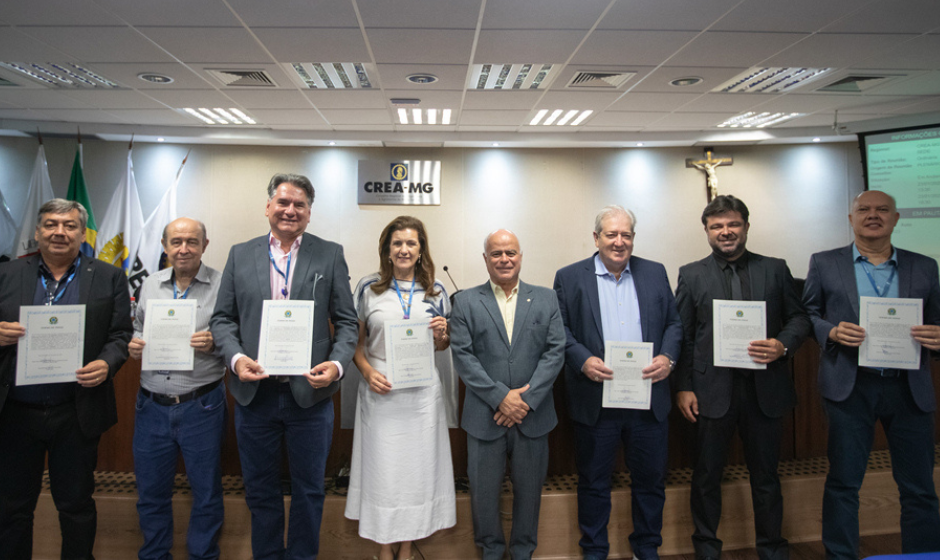 diretores e vice empossados