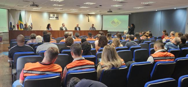 Especialistas discutem ações preventivas contra desastres geológicos e hidrológicos