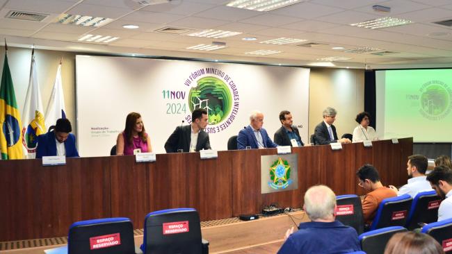Crea-MG promove encontro em Belo Horizonte para integrar gestores e especialistas, impulsionando inovação e eficiência nas políticas públicas municipais