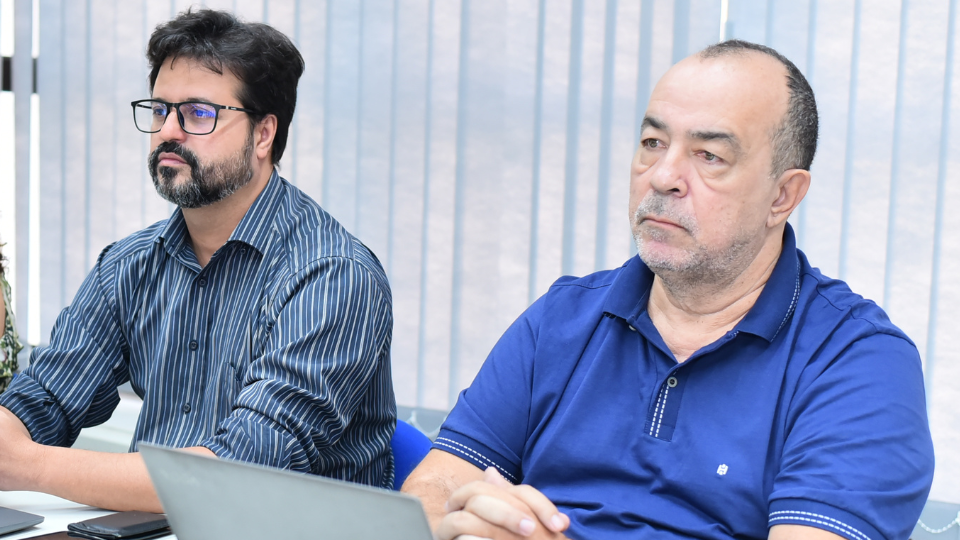 Coordenador adjunto do CIER engenheiro civil Ivan Franklin Júnior e coordenador do CIER engenheiro civil Luis Cesar de Oliveira